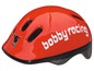 Ein roter Bobby Car Helm mit schwarzem Big Logo.