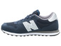 Blaue New Balance Sneaker mit weißem 'N'.