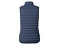 Eine dunkelblaue Steppweste ohne Ärmel.