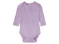 Lilafarbener Baby-Body mit langen Ärmeln.