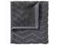 Dunkelgraues Handtuch mit Chevron-Muster.
