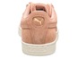Rosa Wildleder Puma Sneakers mit weißer Sohle.