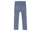 Blaue Hose mit Blumenmuster für Mädchen.