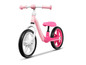 Ein rosafarbenes Laufrad der Marke 