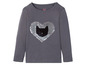Graues Langarmshirt mit einem Paillettenherz.