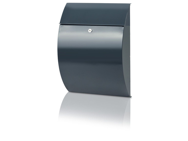 Ein grauer Briefkasten mit Klappe.