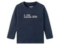 Ein dunkelblaues Langarmshirt für Babys mit dem Schriftzug 'little one'.