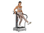Eine Frau trainiert auf einer Vibrations-Plattform ChrisTopFit Vibro 5000.