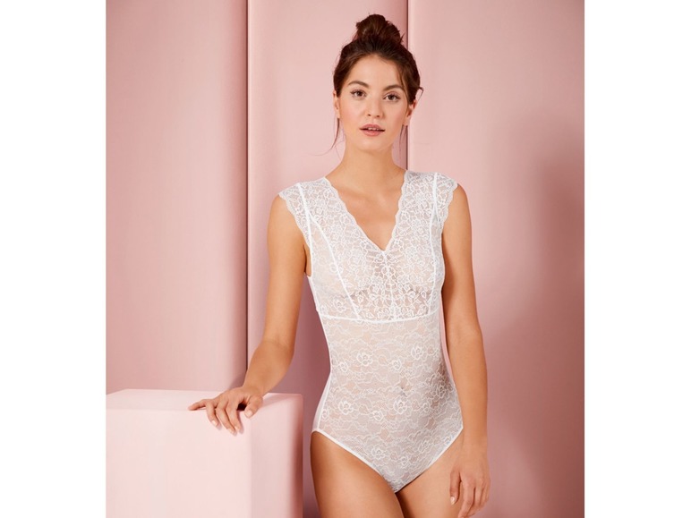 Gehe zu Vollbildansicht: ESMARA® Lingerie Body, mit Spitze, Zwickel mit Druckknopfverschluss, Rückenausschnitt - Bild 3