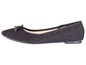 Schwarze Ballerinas mit Schleife.
