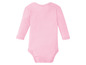 Ein rosa Baby-Body mit langen Ärmeln.
