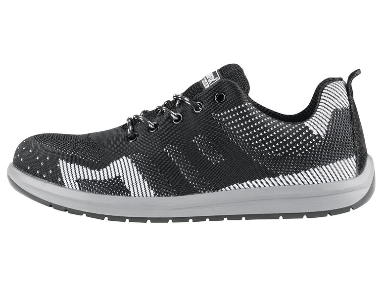 Schwarze Sicherheitsschuhe mit Streifenmuster.