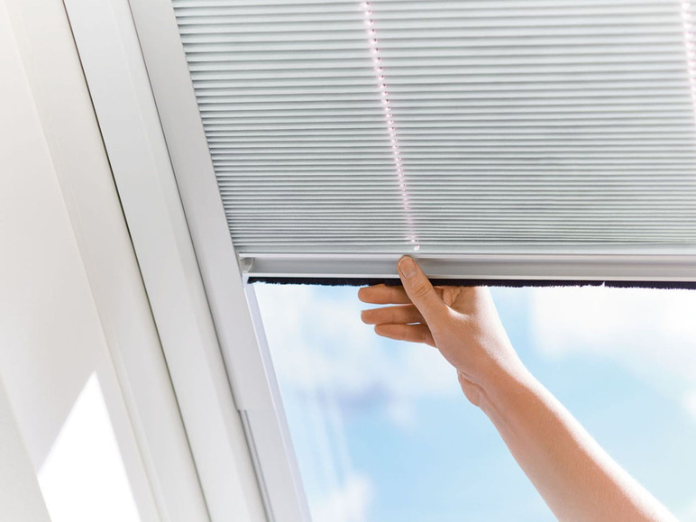 Gehe zu Vollbildansicht: Livarno Home Thermo Plissee, für Dachfenster - Bild 9