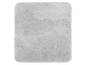 Eine hellgraue Badezimmermatte mit weicher, plüschiger Textur.