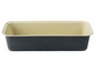 Eine rechteckige Backform mit beigefarbenem Rand