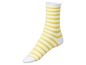 Weißer Socken mit gelben Streifen.