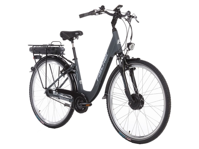 Ein graues Fischer E-Bike mit Gepäckträger.