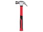 Ein Hammer mit rotem Griff.