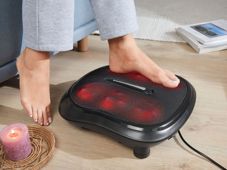 Gehe zu Vollbildansicht: SANITAS Shiatsu-Fußmassagegerät, 100 Watt, Wärmefunktion - Bild 2