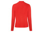 Ein rotes, geripptes Langarmshirt.