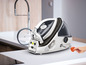 Tefal Pro Express Dampfbügelstation mit abnehmbarem Wassertank.