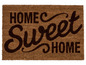 Eine Fußmatte mit dem Schriftzug 'Home Sweet Home'.