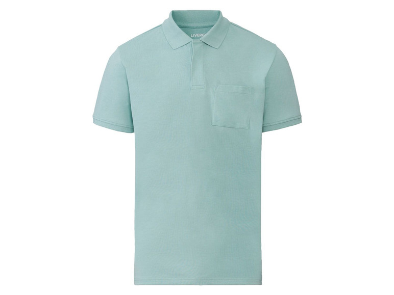 Ein hellblaues Poloshirt von Livera mit einer Brusttasche.