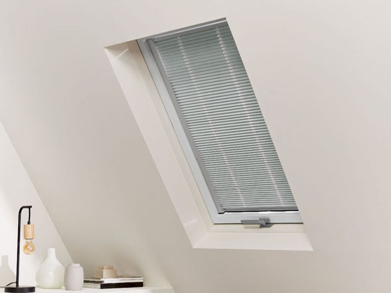 Gehe zu Vollbildansicht: LIVARNO home Thermo Plissee, für Dachfenster, B 97,4 x H 75-118 cm - Bild 11