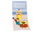 Strandtuch mit Minions-Motiv, mit zwei Minions am Strand.