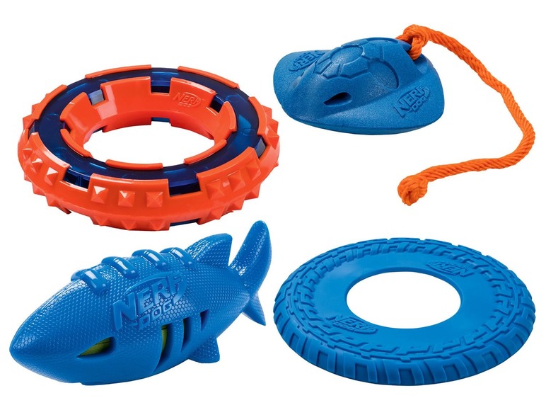 Ein Set mit vier Nerf Dog Spielzeugen: einem Ring, einer Frisbee, einem Hai und einem Seil.