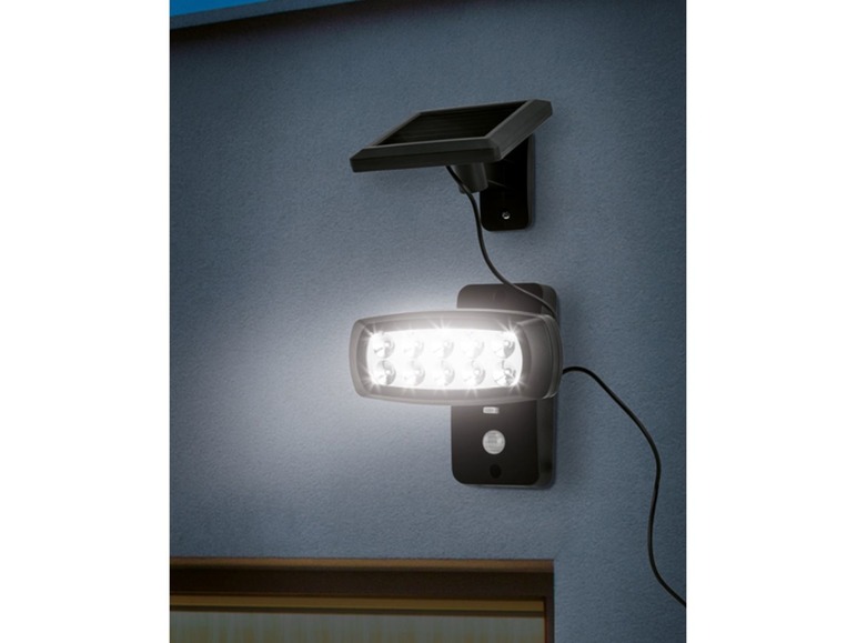 Gehe zu Vollbildansicht: LIVARNO LUX® LED Strahler, sensorgesteuert, mit Bewegungsmelder, separates Solar-Panel - Bild 2