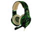 Ein grünes Camo-Gaming-Headset mit Ohrpolstern.
