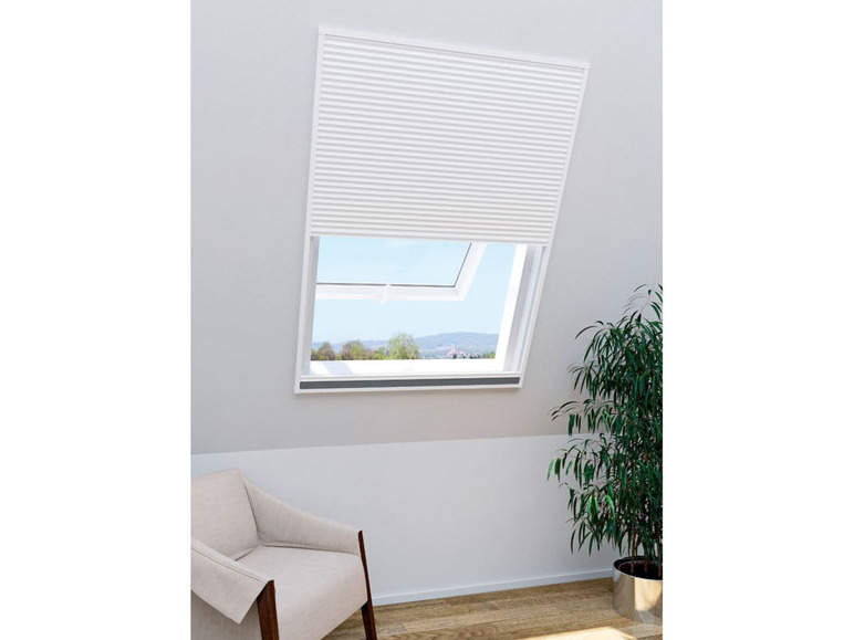 Gehe zu Vollbildansicht: Dachfenster Insektenschutz / Sonnenschutz - Bild 2