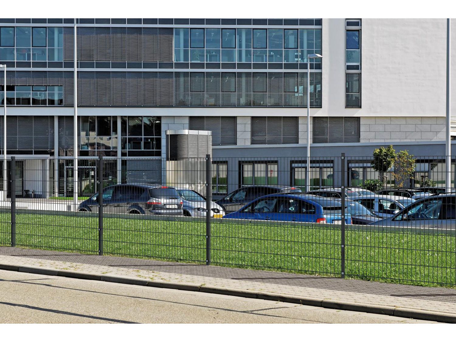 Thumbnail - ALBERTS Doppelstabmattenzaun-Grundset, Länge 10 m (Anthrazit, Mattenhöhe: 1000 mm)