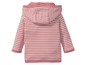 Ein rosa gestreiftes Kapuzenoberteil für Babys.