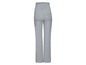 Graue Hose mit weiten Beinen.