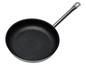 Eine schwarze Bratpfanne mit einem Metallgriff.