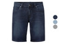 Dunkelblaue Jeans-Shorts.