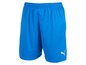 Blaue Sport Shorts mit weißem Puma-Logo.