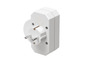 Ein weißer Steckeradapter mit einer europäischen Steckdose.