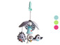 Eine Tiny Love Mobile mit einer Glocke, einer Eule und einem Igel.