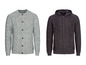 Ein grauer Cardigan mit Knöpfen und ein grauer Kapuzenpullover mit Reißverschluss.