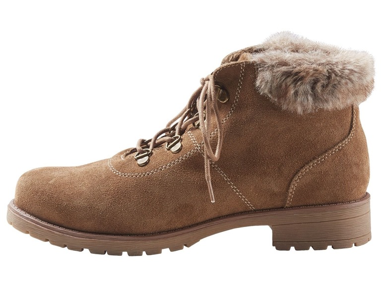 Braune Wildleder-Stiefeletten mit Fellbesatz.