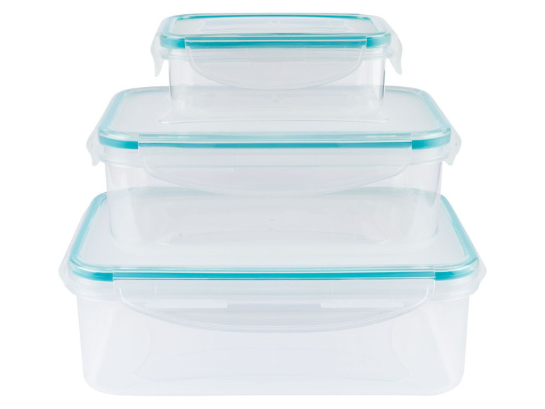 Drei transparente Plastikbehälter mit blauen Rand
