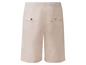 Beige Leinen Shorts mit zwei Taschen.