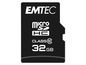 Eine schwarze 32GB Micro-SDHC Speicherkarte von Emtec, Klasse 10.