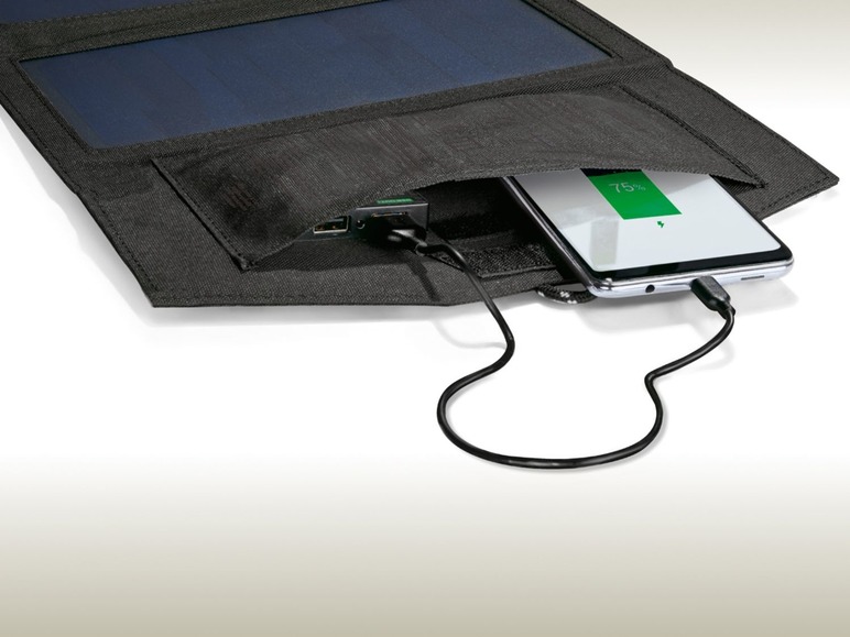 Gehe zu Vollbildansicht: SILVERCREST® Solarpanel Ladegerät, faltbar, mit 15 Watt Input, 10 Watt Output - Bild 4