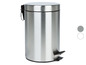 Ein silberner Mülleimer mit Pedal.