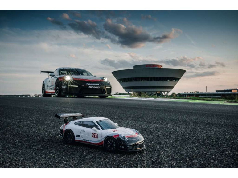 Gehe zu Vollbildansicht: Ravensburger Porsche 911 GT3 Cup - Bild 11