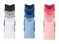 Sechs Tanktops in verschiedenen Farben